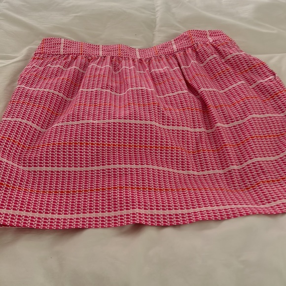 Vineyard vines pink skirt - Picture 2 of 5
